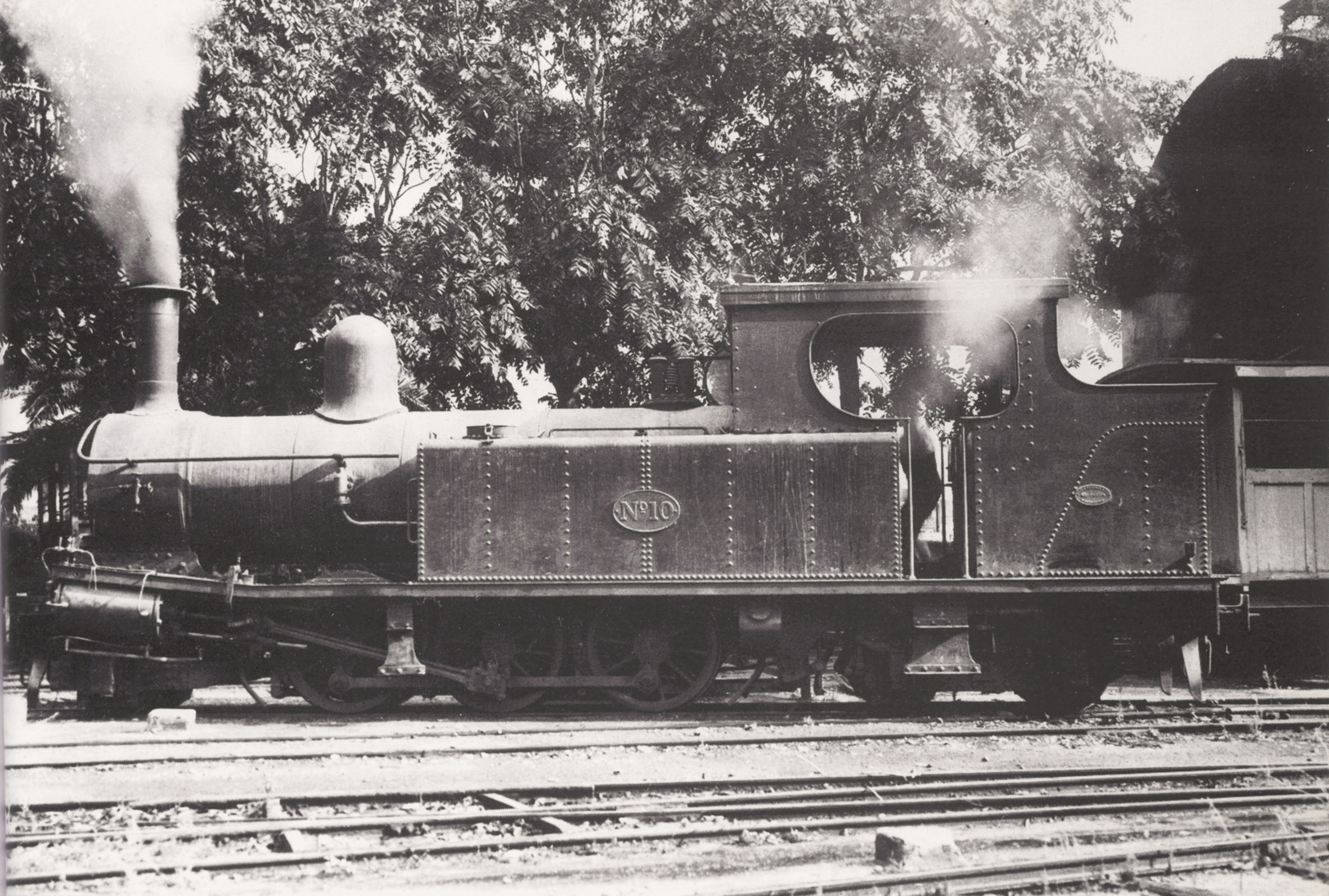 In a fairly filthy state, streaked with dust and with a  big dent in it's bunker, Engine No.10 was brought into steam again twenty months after closure. It was tasked with shunting it's companions and rollingstock around Hamrun yard for photographs to accompany the invitations to tender issued to potential purchasers.