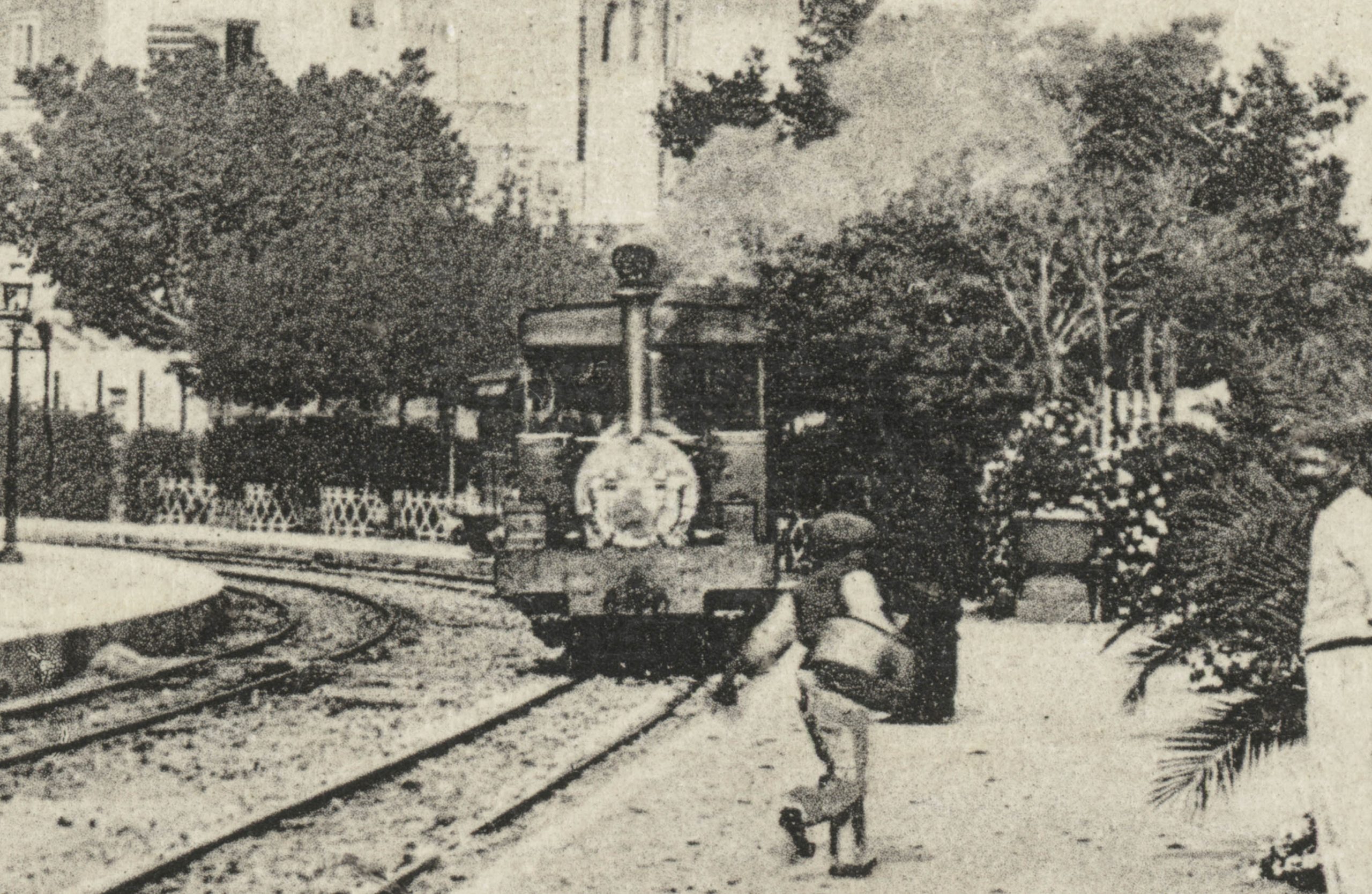 Manning Wardle locomotive arriving at Birkirkara railway station in malta